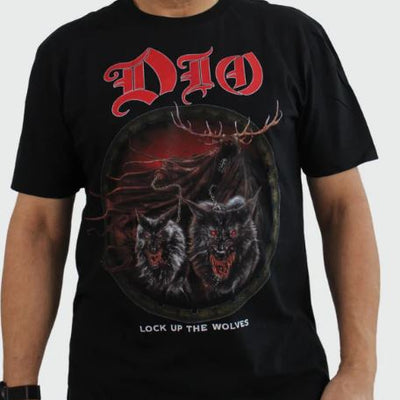 Camiseta Manga Curta Dio Lock Up The Wolves